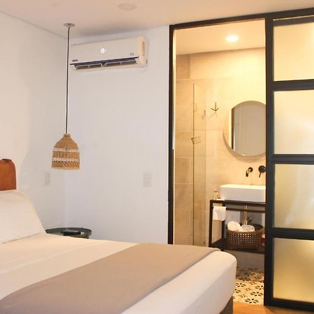 ميديلين 574 Hotel المظهر الخارجي الصورة