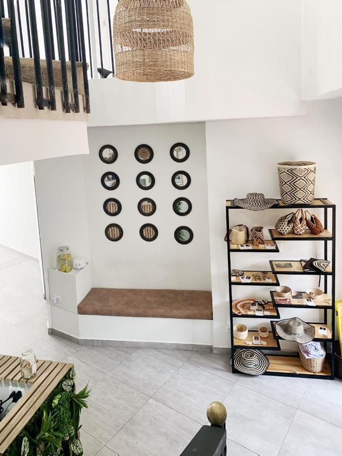 574 Hotel ميديلين المظهر الخارجي الصورة