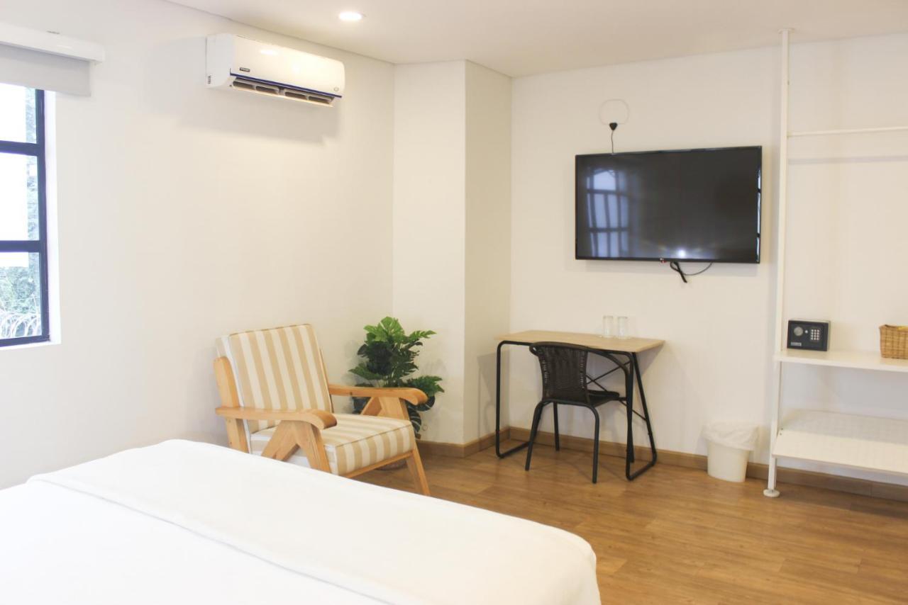 574 Hotel ميديلين المظهر الخارجي الصورة